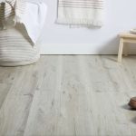 Choose Water-Resistant Vinyl Floors For Easy Maintenance And Long-Lasting Style